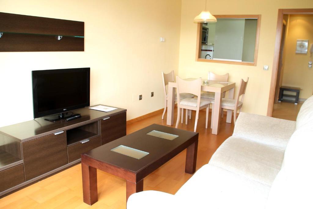 ארויו דה לה אנקומיינדה Apartahotel Ribera מראה חיצוני תמונה